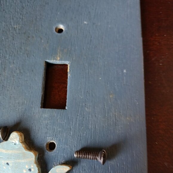 VINTAGE SWITCH Outlet COVERS Lot of 2, Blue Wooden Country Teapot and Cow - Picture 4 of 10